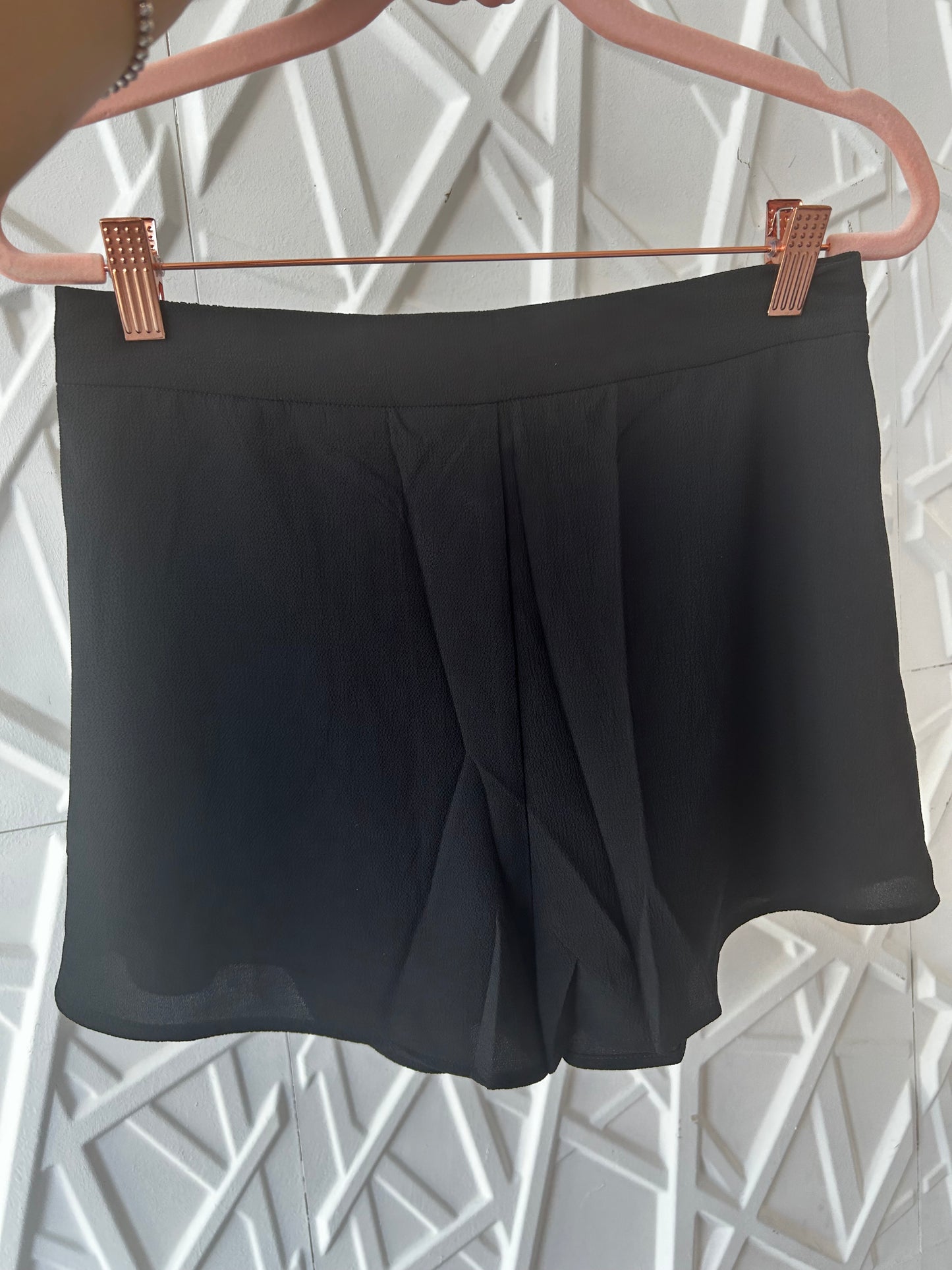 Relax Short | Black